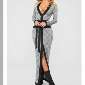 Black and White long Sleeve Maxi dress